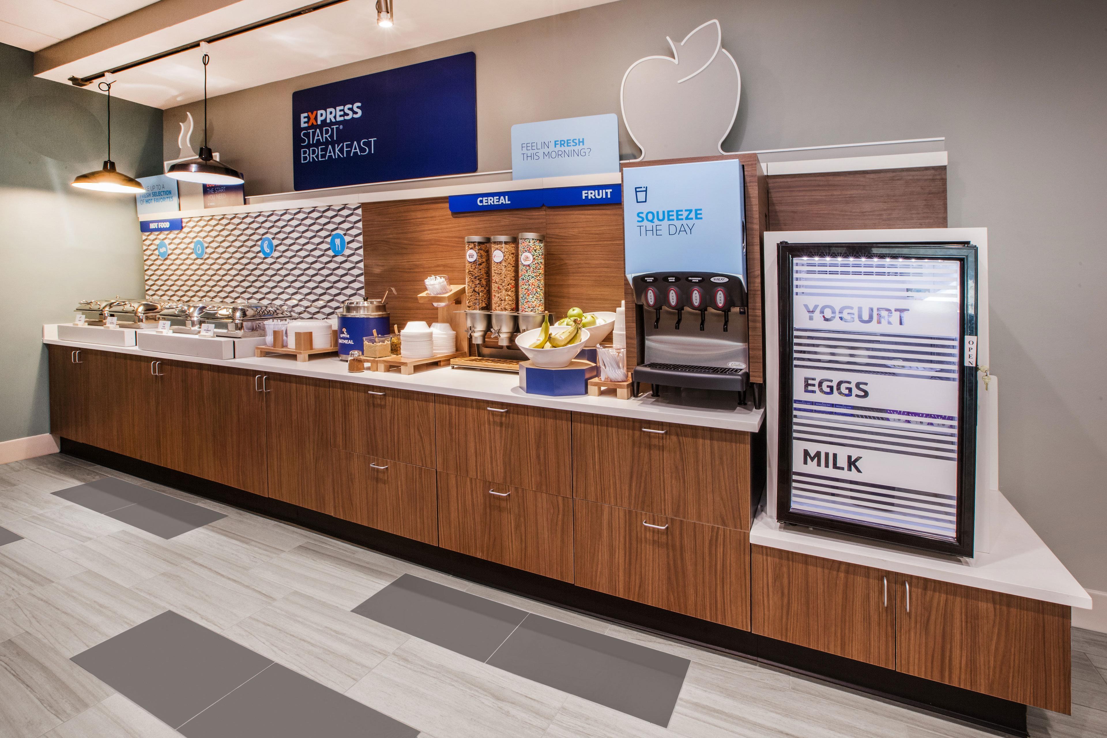 Holiday Inn Express & Suites Marion Northeast By Ihg Exteriör bild