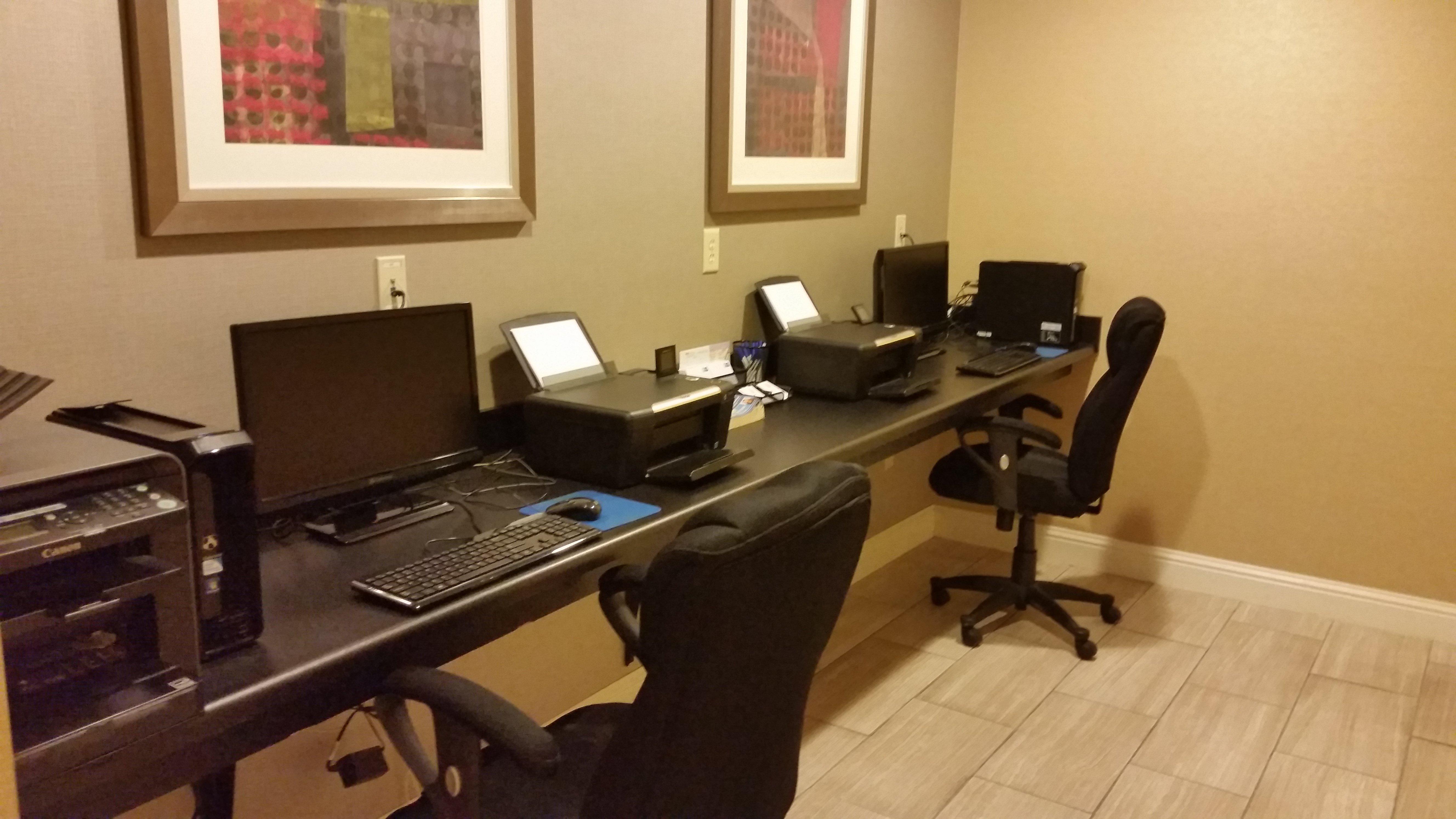 Holiday Inn Express & Suites Marion Northeast By Ihg Exteriör bild