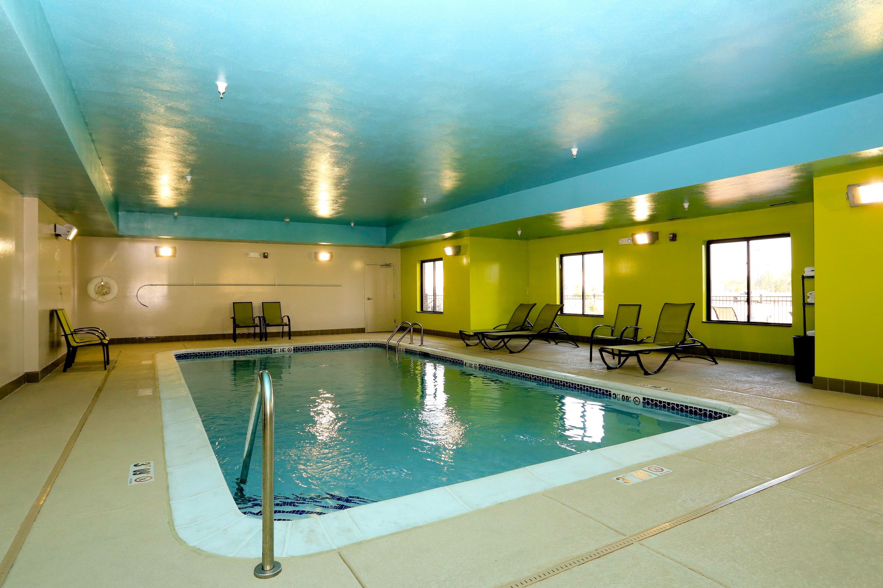 Holiday Inn Express & Suites Marion Northeast By Ihg Exteriör bild