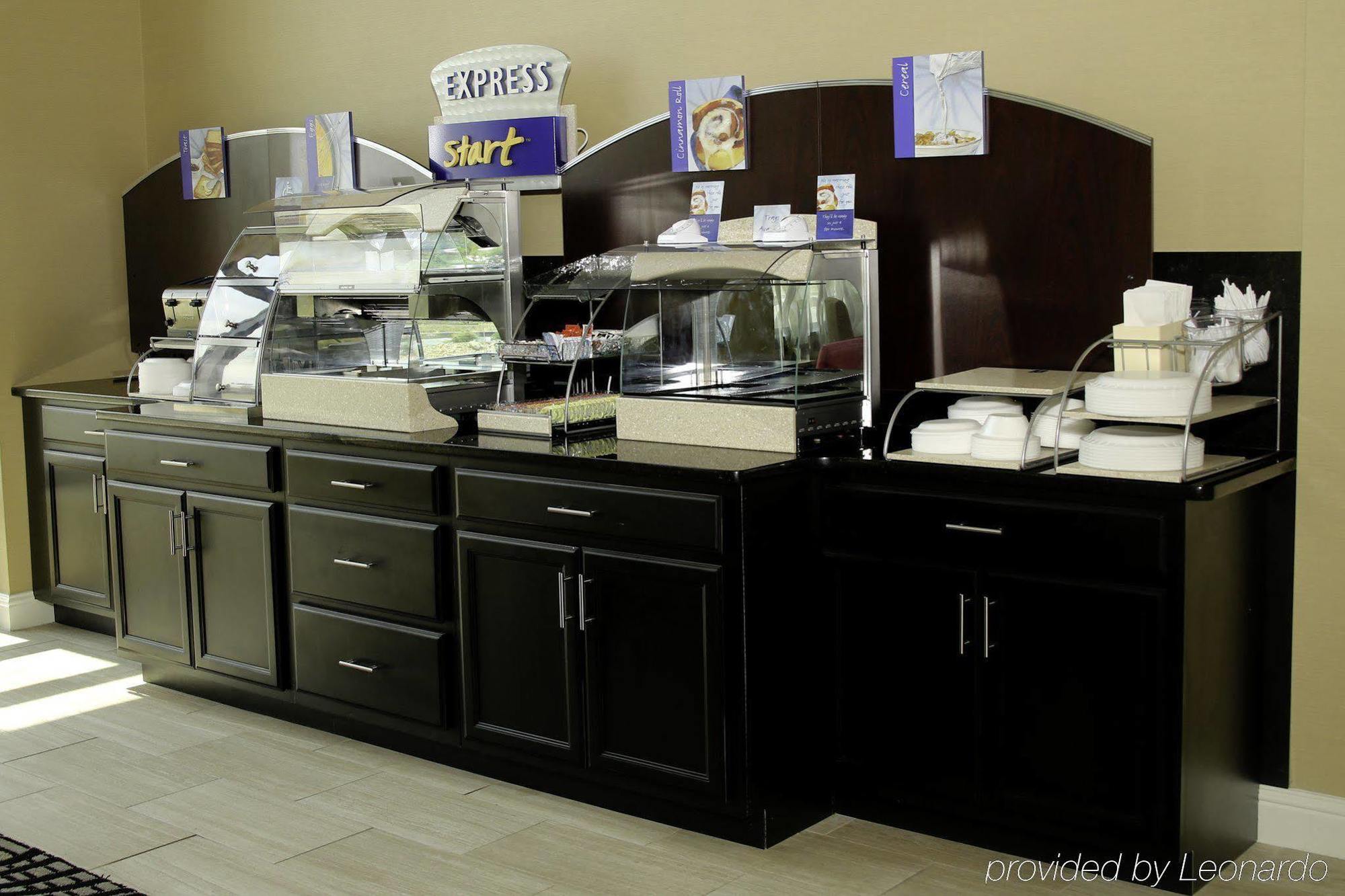 Holiday Inn Express & Suites Marion Northeast By Ihg Exteriör bild
